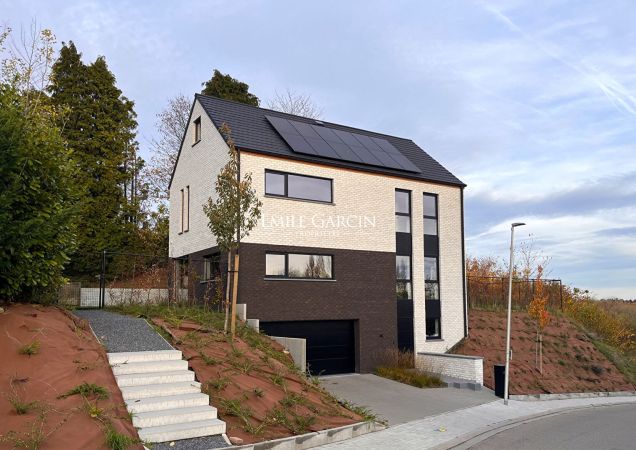 For sale - House - Waterloo - Braine-l'Alleud - Emile Garcin Belgique - Image 1