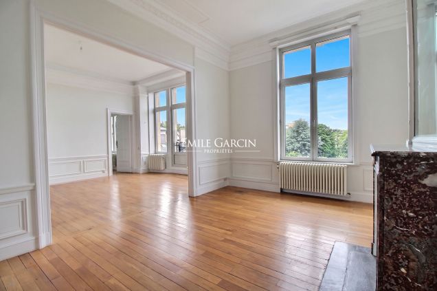 Appartement haussmannien à louer à Ixelles proche de la Place Brugmann - Emile Garcin Belgique - Image 2