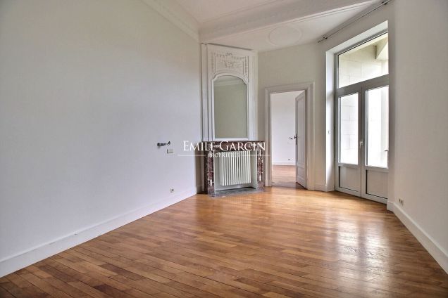 Appartement haussmannien à louer à Ixelles proche de la Place Brugmann - Emile Garcin Belgique - Image 11