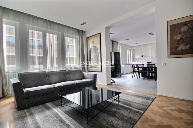 APPARTEMENT A LOUER  meublé, 3 chambres, proche de la Place Stéphanie - Emile Garcin Belgique - Image 2