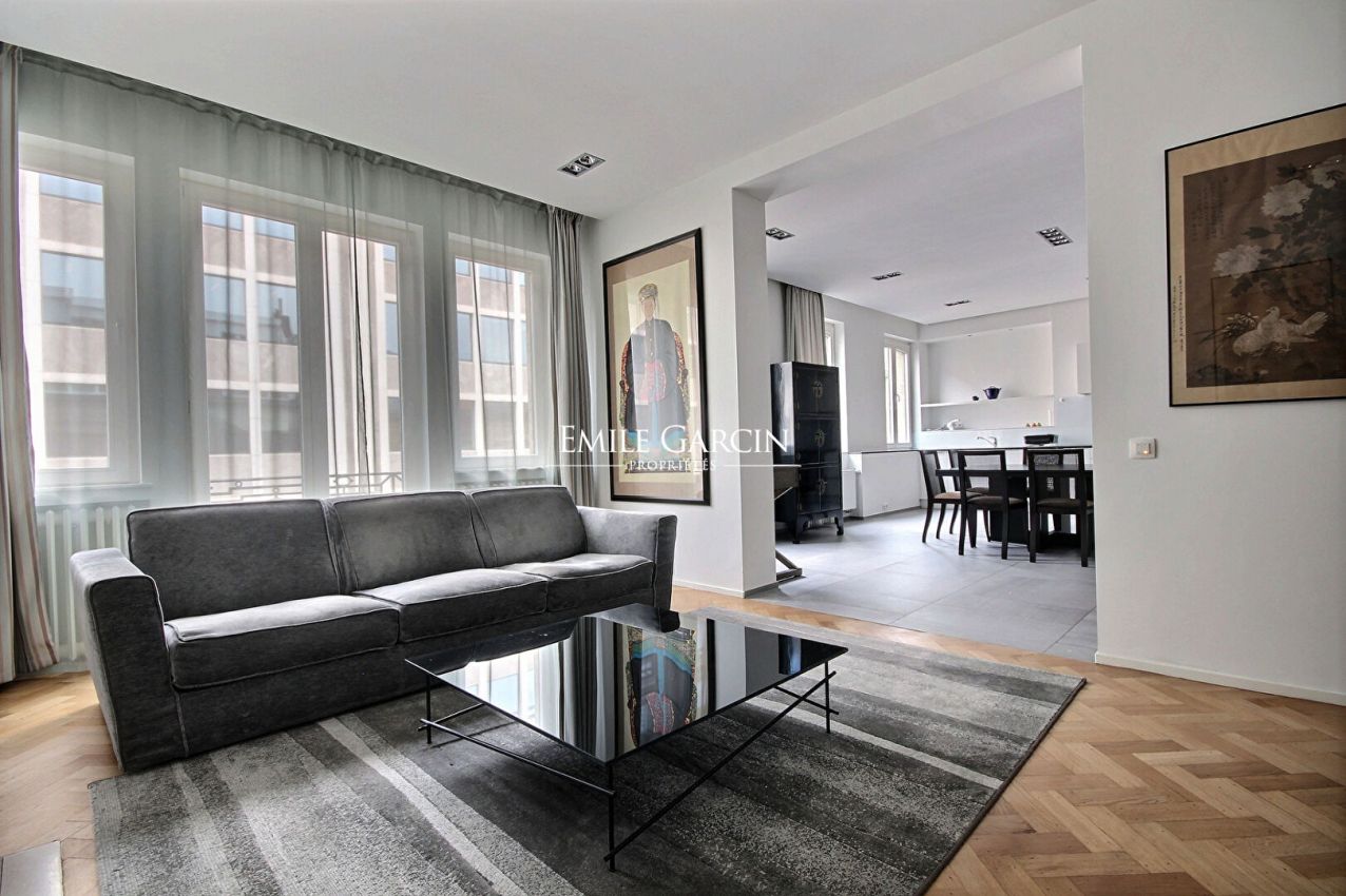 APPARTEMENT A LOUER  meublé, 3 chambres, proche de la Place Stéphanie - Emile Garcin Belgique - Image 2